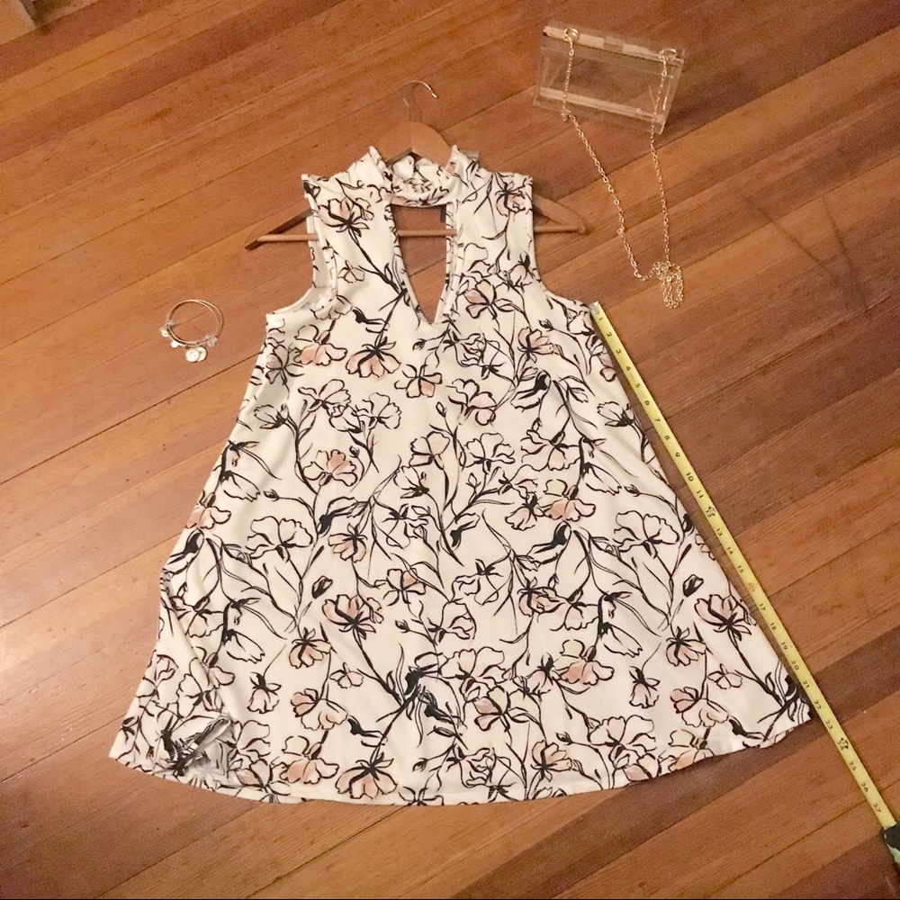 Sleeveless Gigi Dress - Picture 7 of 8